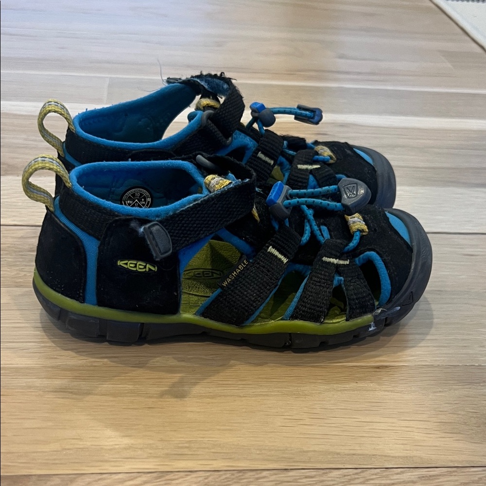 Keen Kids' Black and Green Adventure Sandals
